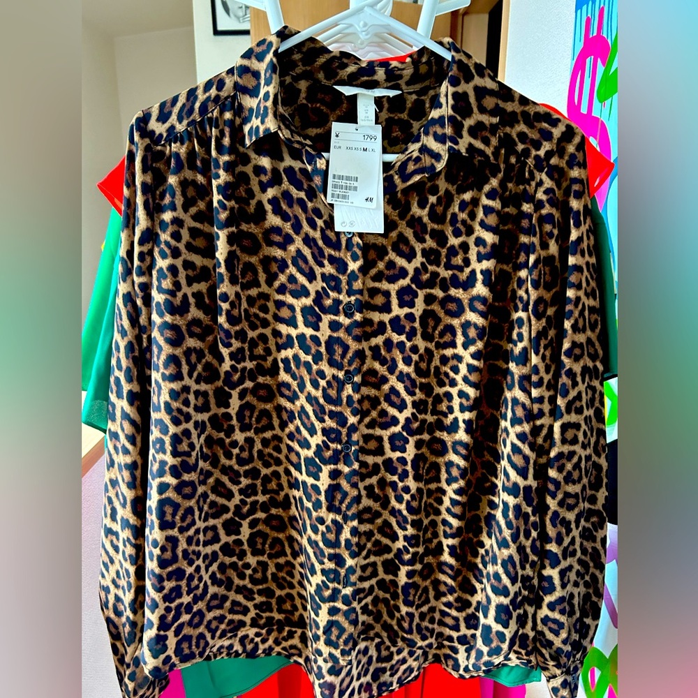 H&M Animal Print 🐆 blouse